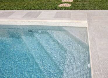 Restoring the Youthfulness of Your Concrete Pool: Renovation and Remodeling